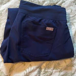 Figs Women’s Zamora Jogger Scrub Pants, Navy (Medium, regular length)